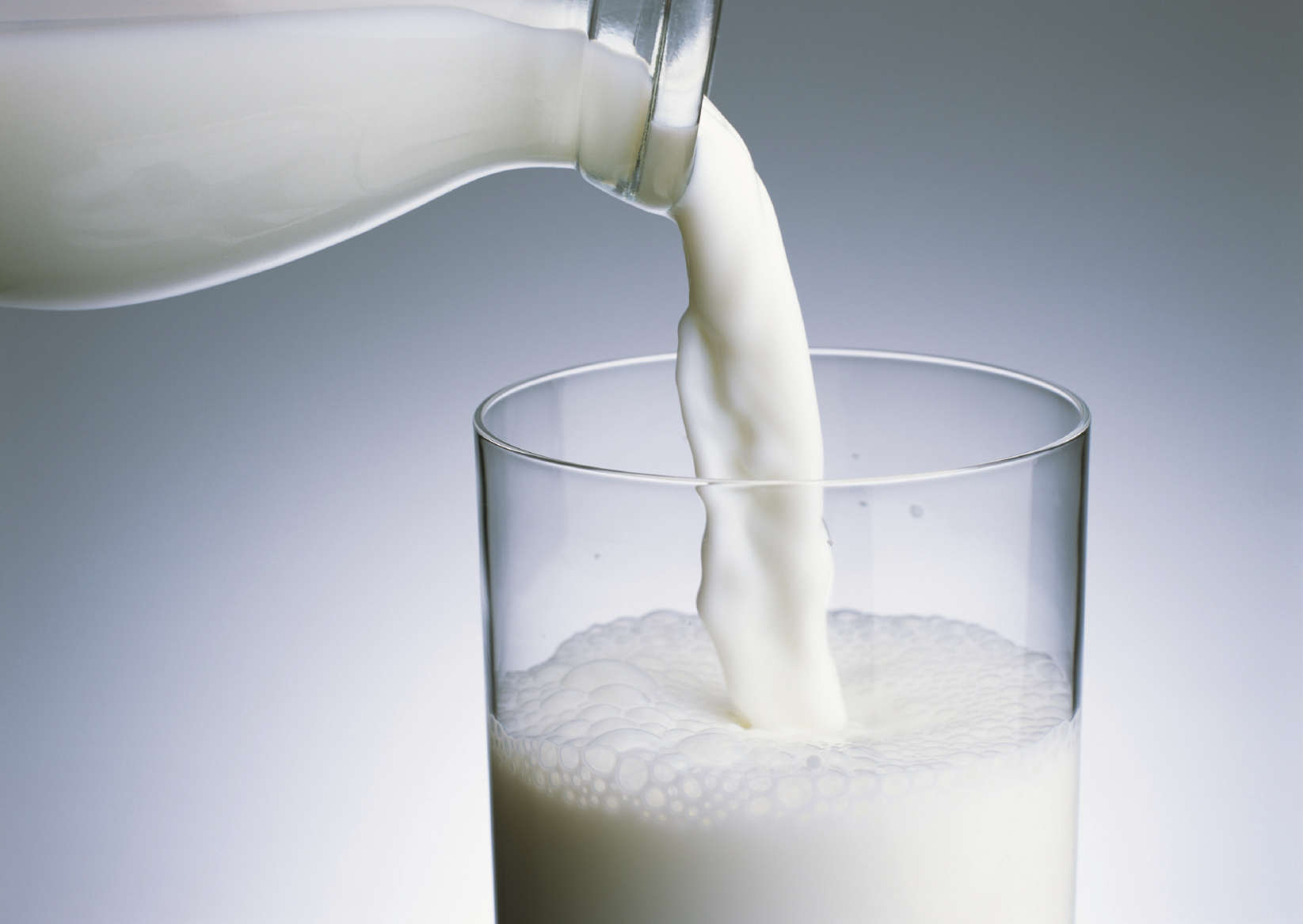 牛奶蛋白质导致痤疮