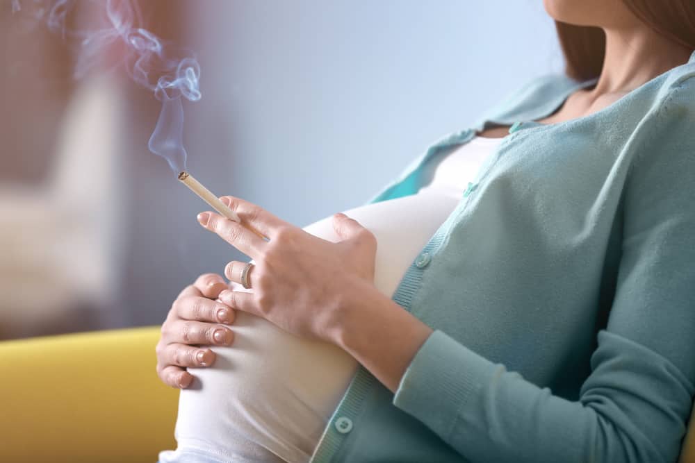怀孕期间吸烟
