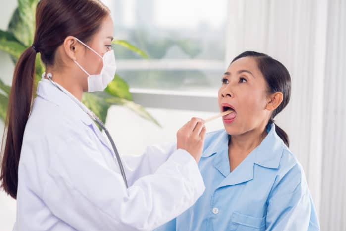 吞咽时喉咙疼痛可能是食欲不振的症状