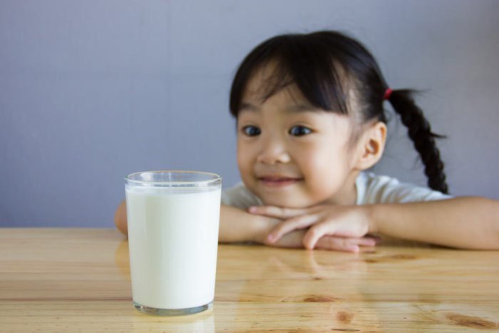 对牛奶过敏的儿童的替代牛奶